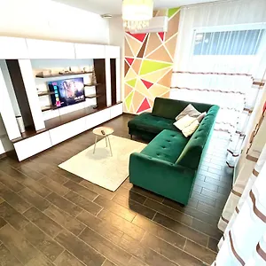 https://exkluziv-csaladi-haz-5-gyonyoru-kornyezetben.hotels-hajduszoboszlo-hungary.com
